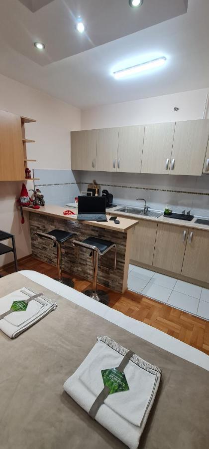 Ćuprija Design Apartment Business Lux 4 Star "Rio" Completely Business Lux Place In The City Center & Free Included Industry Optical Wifi & Netflix & Keyless Code Entry & Full Smart App & Kitchen & Washing Machine & Wide Terrace & Secure 2 Parking Place מראה חיצוני תמונה