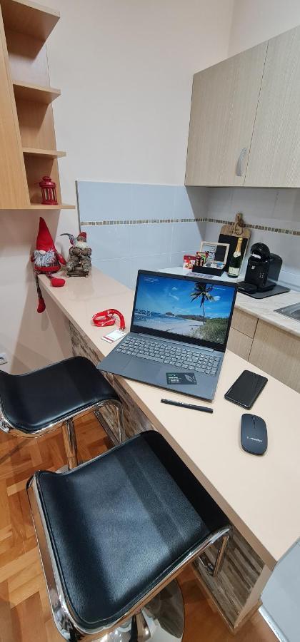 Ćuprija Design Apartment Business Lux 4 Star "Rio" Completely Business Lux Place In The City Center & Free Included Industry Optical Wifi & Netflix & Keyless Code Entry & Full Smart App & Kitchen & Washing Machine & Wide Terrace & Secure 2 Parking Place מראה חיצוני תמונה