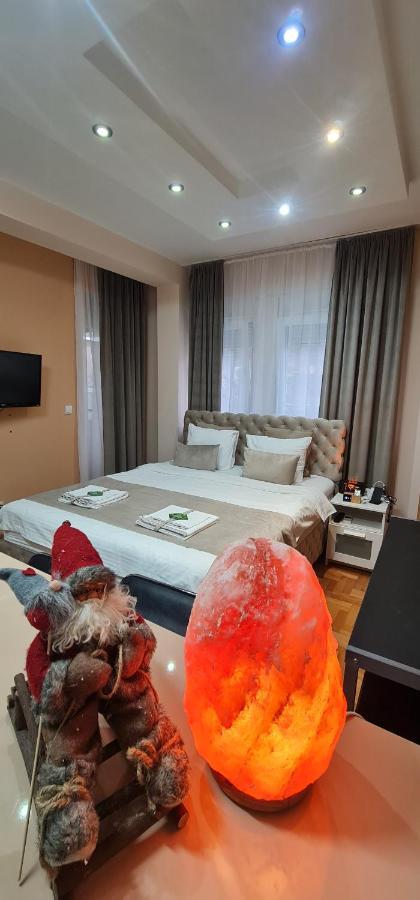 Ćuprija Design Apartment Business Lux 4 Star "Rio" Completely Business Lux Place In The City Center & Free Included Industry Optical Wifi & Netflix & Keyless Code Entry & Full Smart App & Kitchen & Washing Machine & Wide Terrace & Secure 2 Parking Place מראה חיצוני תמונה