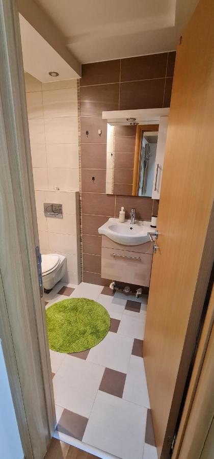 Ćuprija Design Apartment Business Lux 4 Star "Rio" Completely Business Lux Place In The City Center & Free Included Industry Optical Wifi & Netflix & Keyless Code Entry & Full Smart App & Kitchen & Washing Machine & Wide Terrace & Secure 2 Parking Place מראה חיצוני תמונה